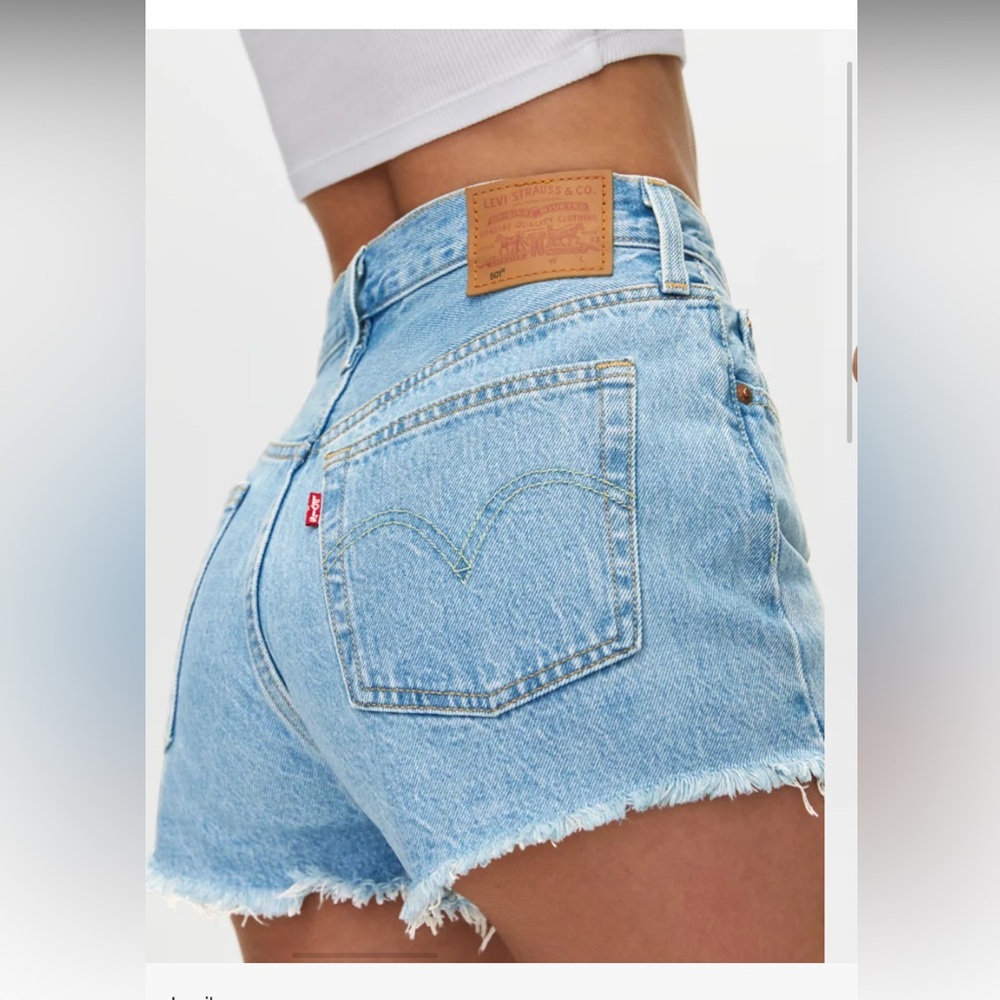 Levi’s 501 raw hem shorts
